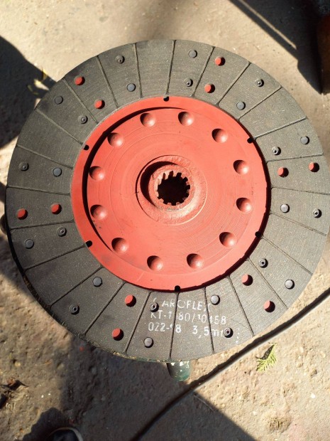 Mtz 50-es kuplungt�rcsa elad�