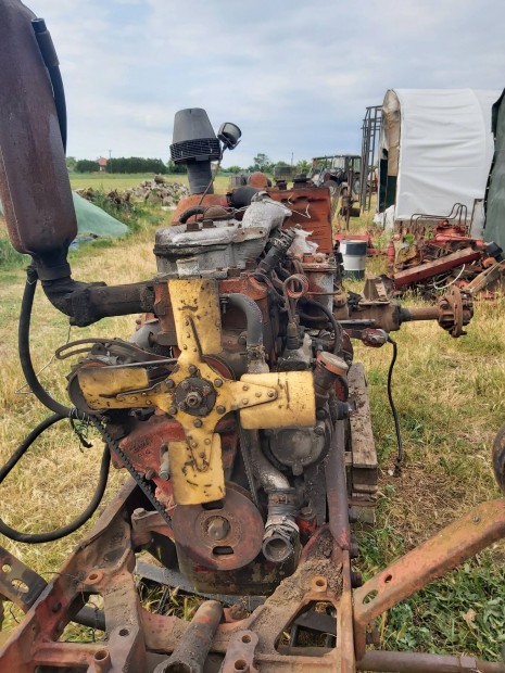 Mtz 50 motor