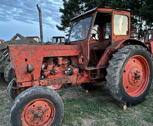 Mtz 50+rönkfogó csipkedő traktor