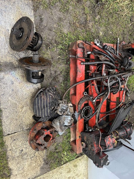 Mtz 50megmaradt alkatreszek