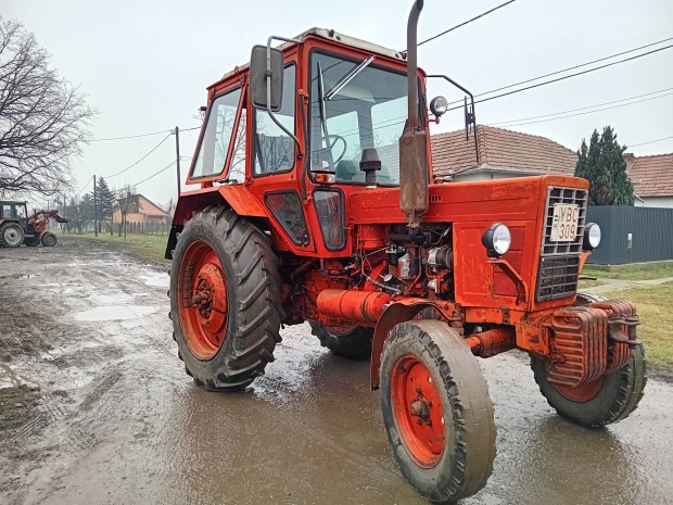 Mtz 550-es traktor 80 motorral elad 