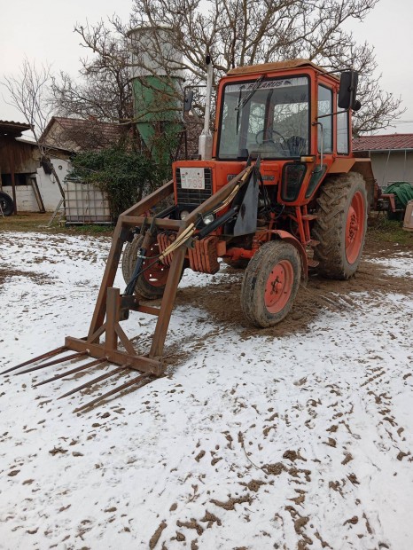 Mtz 550 traktor elad