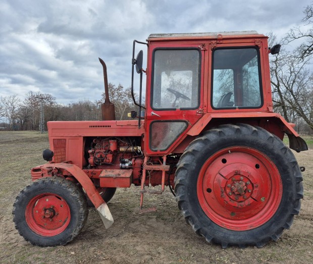 Mtz 550 traktor friss mszaki 