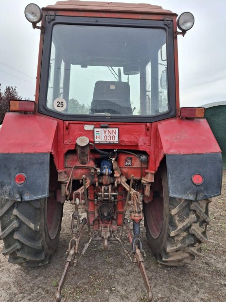 Mtz 552E, 80-as motoros, felező váltós.