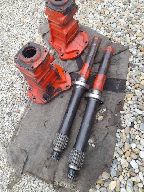 Mtz 80,82,820 h�ts�hid f�ltengely alkatr�sz elad�