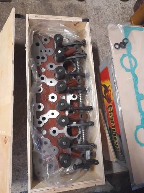 Mtz 80/82/820 új ukrán komplett hengerfej eladó ár fix Zala megye