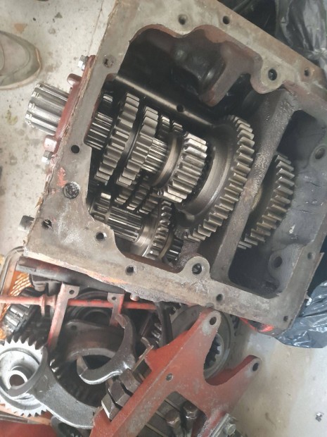 Mtz 80/82/820as jó állapotú váltó eladó felújított is van Zala megye