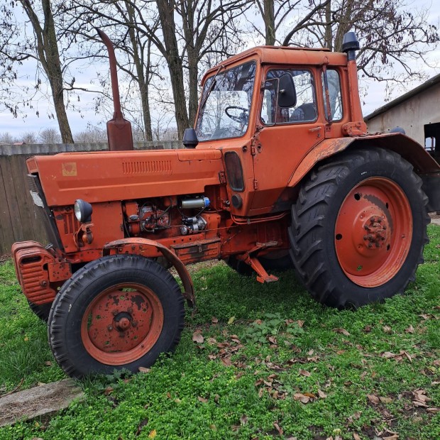 Mtz 80 Traktor,4db j gumival.