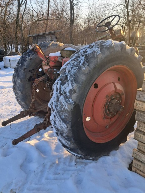 Mtz 80, kipr�b�lhat�