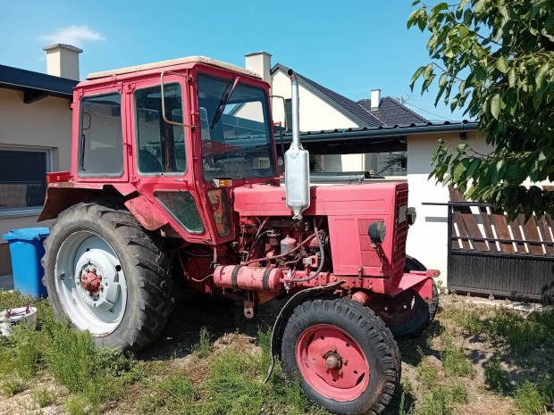 Mtz 80 piros rendszmos 