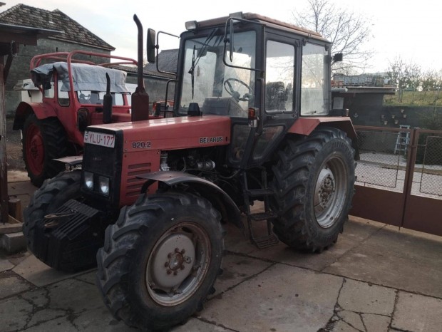 Mtz 820.2 es traktor elad