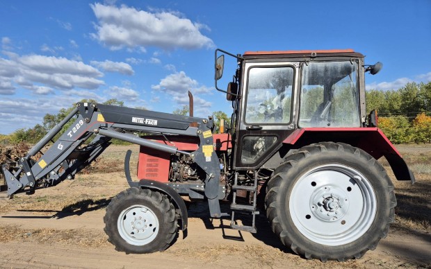 Mtz 820 Metal Fach homlokrakodó