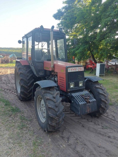 Mtz 820 Traktor elad