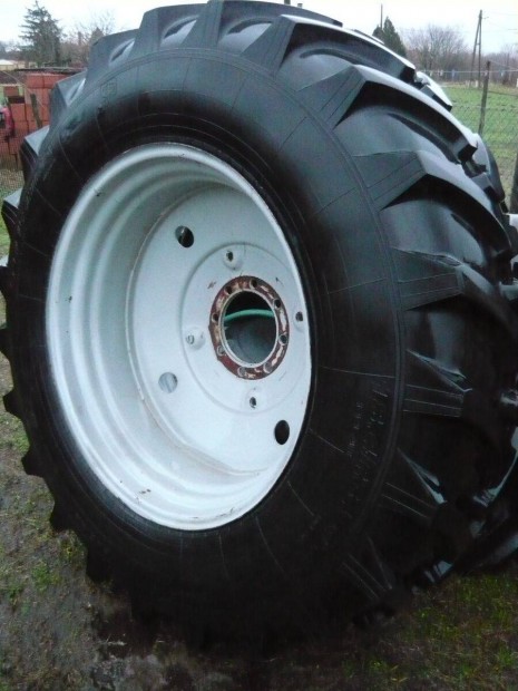 Mtz 820 gumik eladk