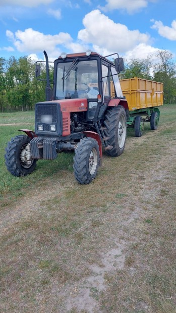 Mtz 820 traktor Mbp 6,5T ptkocsi elad