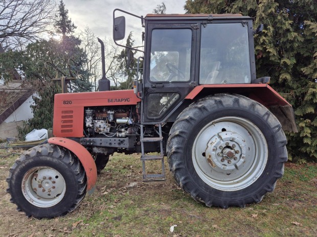 Mtz 820 traktor 