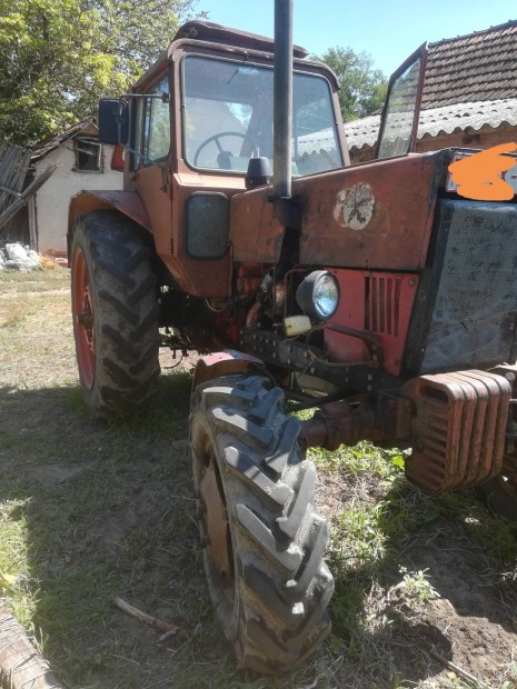 Mtz 82  turbs motorral elad 