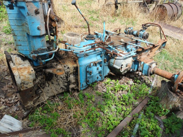 Mtz 82 es traktor htulja elad 