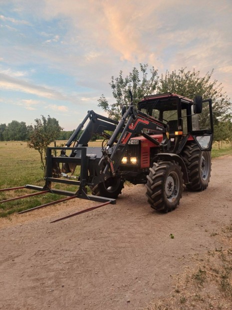 Mtz 892.2 homlokrakodval