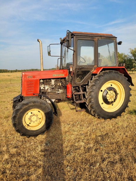 Mtz 892 traktor elad 