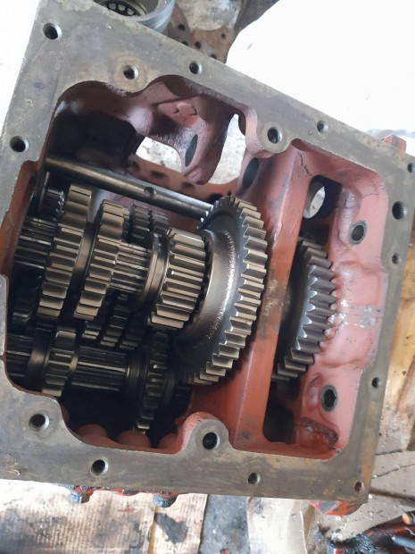 Mtz 9 sebess�ges v�lt� fel�j�tva elad� Zala megye