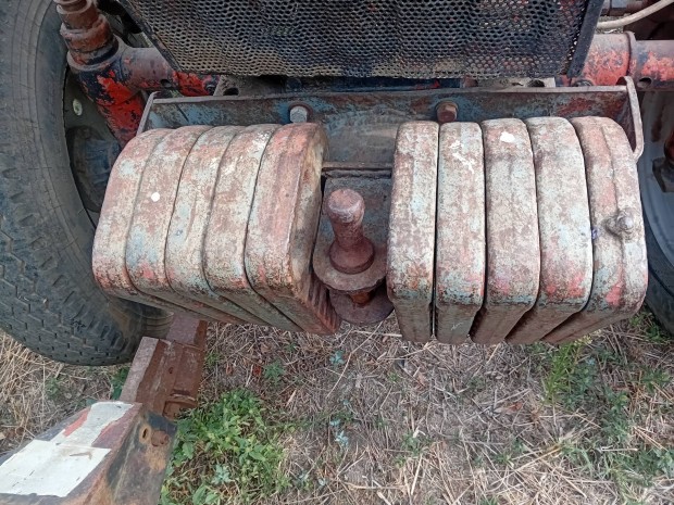 Mtz Alkatrszek eladk 
