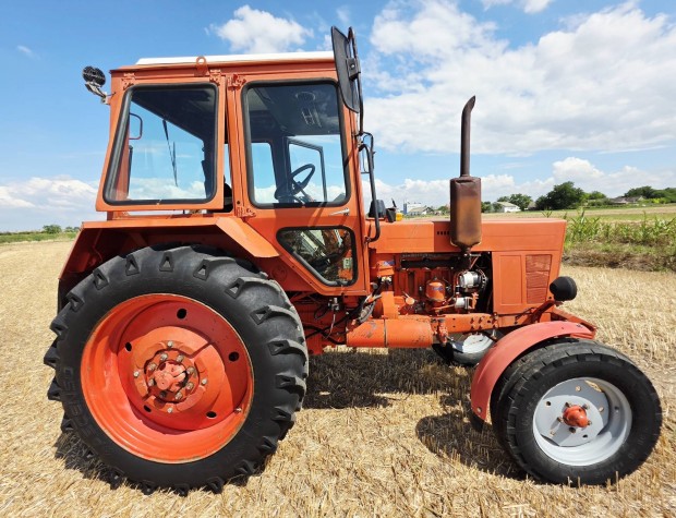 Mtz Belarus 550E Export Traktor 4737 üzemórával