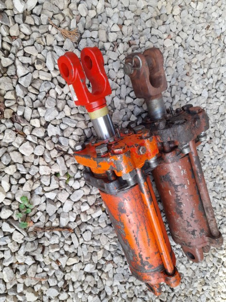 Mtz C100as haszn�lt/fel�j�tott munkahenger elad�