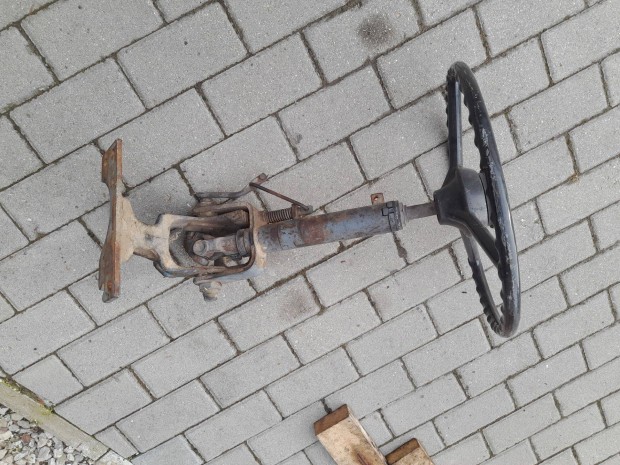 Mtz �ll�that� komplett korm�ny elad�