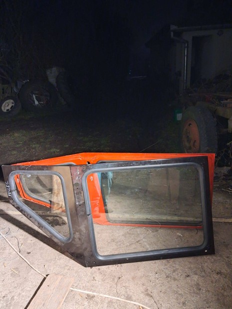 Mtz balos ajt j ,jobbos ajt bonttt ,motorhztet