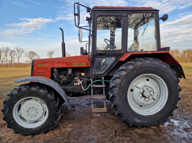 Mtz belarus 820.2 traktor 