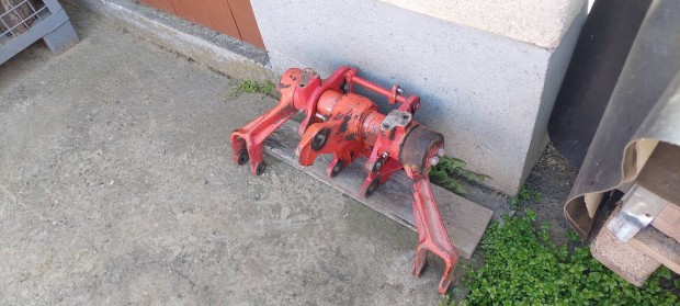 Mtz emelszerkezet