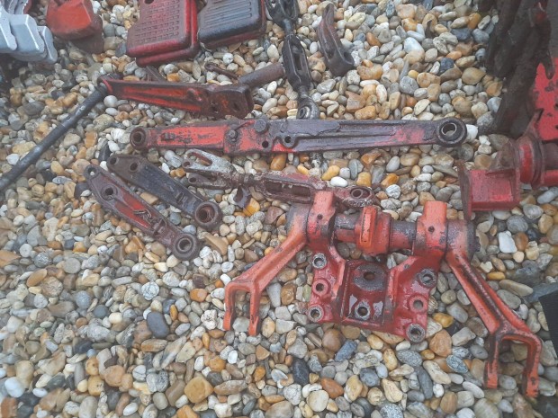 Mtz fggeszts alkatrsz elad Zala megye