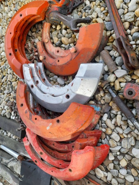 Mtz gy�ri ker�ks�ly csavarral elad� Zala megye