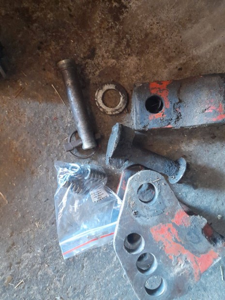 Mtz gyári komplett konzol kitámasztó orsóhoz eladó ár fix