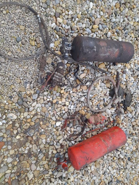 Mtz gy�ri leveg�rendszer alkatr�sz elad�