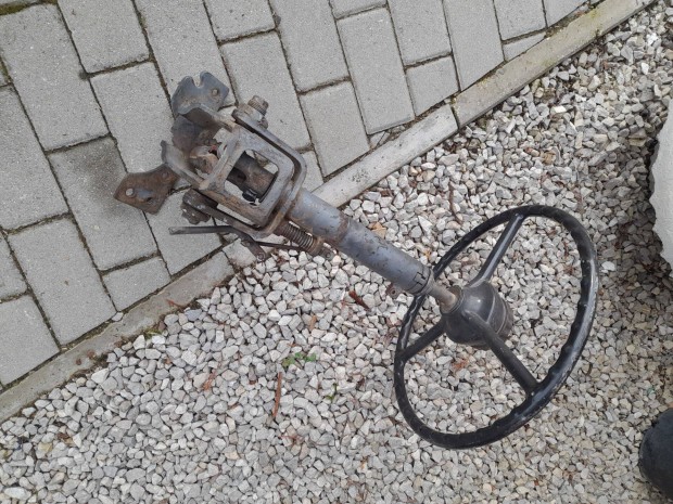 Mtz nagyf�lk�s d�nthet� korm�ny 50esbe is be�p�thet�