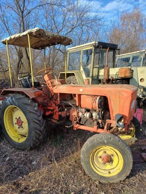 Mtz t25  2 db elad