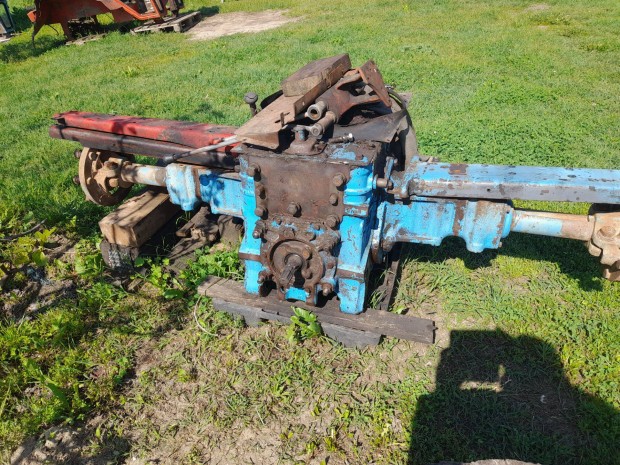 Mtz traktor hátsóhíd fődarab alkatrész eladó Zala megye
