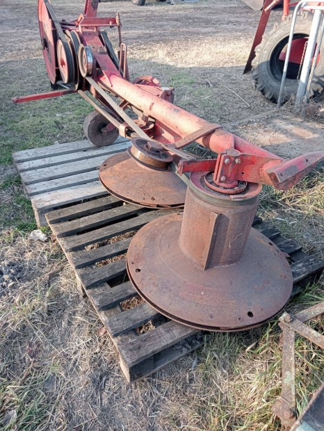 Mtz utn Fkasza elad