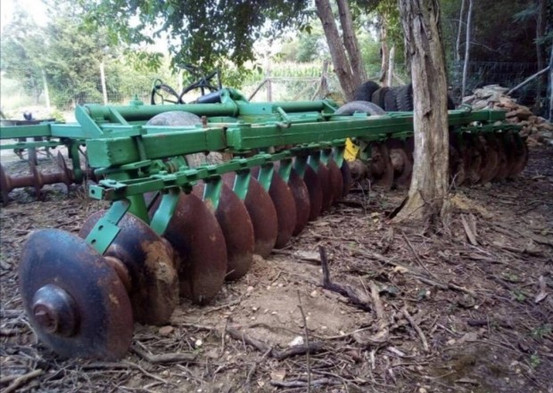 Mtz ut�n T�rcsa XV 420 termel�t�l elad�.. 