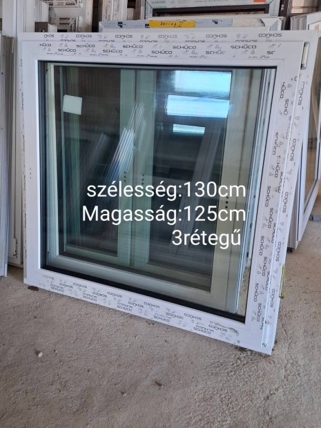 Műanyag Ablak 130×125