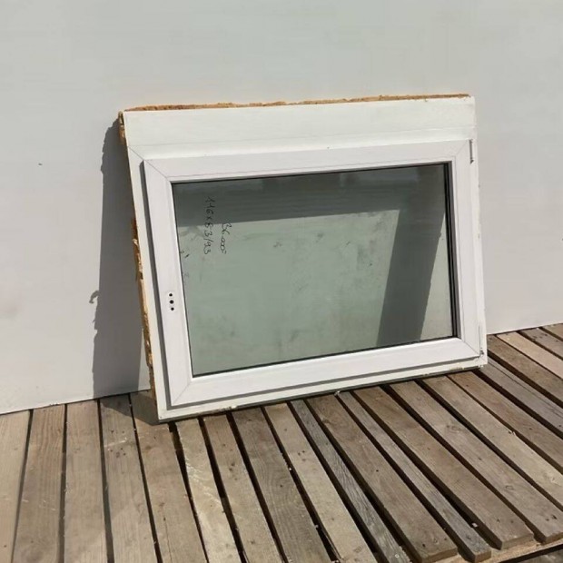 Műanyag ablak 116x83/93 bukó-nyíló 7 db
