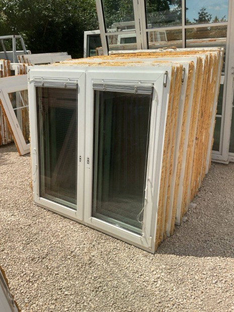 Manyag ablak 147x144 Nyl/buk-nyl 20db