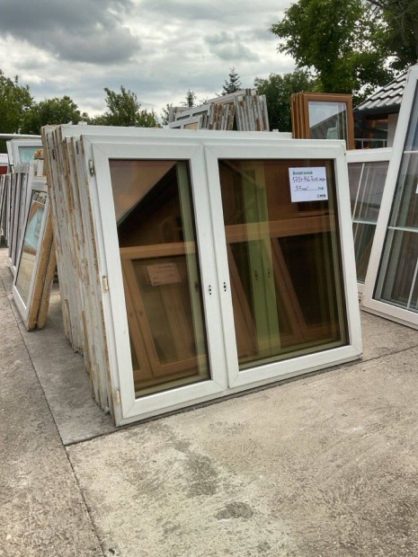 Manyag ablak 175x146 Nyl/buk-nyl (Fst veges) 30db