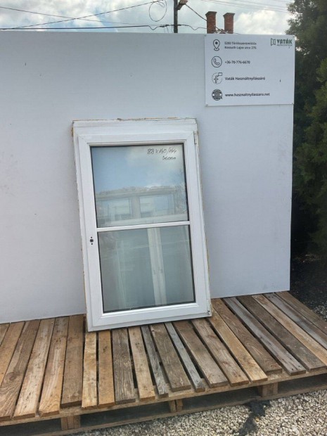 Manyag ablak 88x140 Buk-nyl (llosztssal) 40db