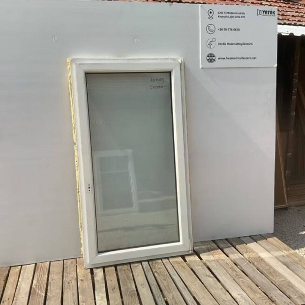 Műanyag ablak 88x159 bukó-nyíló 43 db