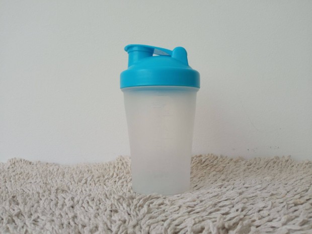 Műanyag shaker / turmix / kulacs ( 400+ ml )