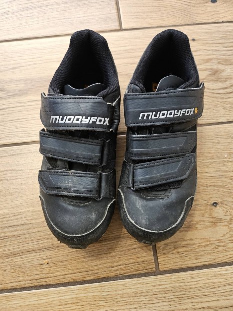 Muddyfox biciklis cip beptett klipsszel  37