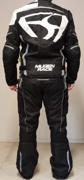 Mugan motoros ruh�zat 